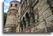 Small Tower::Palace in Tworków, Poland::